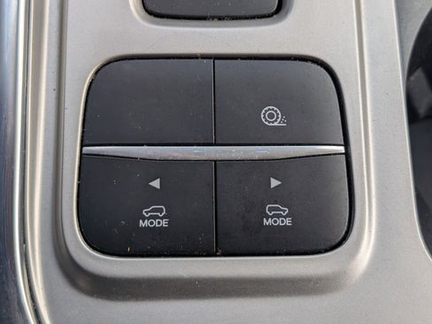 Used 2022 Ford Explorer Limited w/ Equipment Group 301A RWD image 23