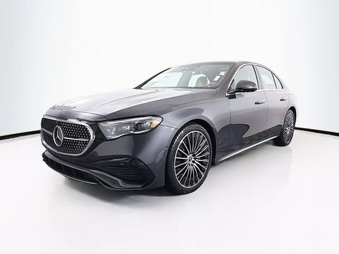 New 2026 Mercedes-Benz E 450 4MATIC Sedan image 3