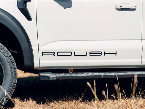 New 2025 Ford F150 Lariat w/ Equipment Group 502A High image 8