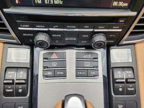Used 2016 Porsche Panamera Edition RWD image 25