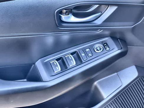 Certified 2025 Honda Accord LX image 30