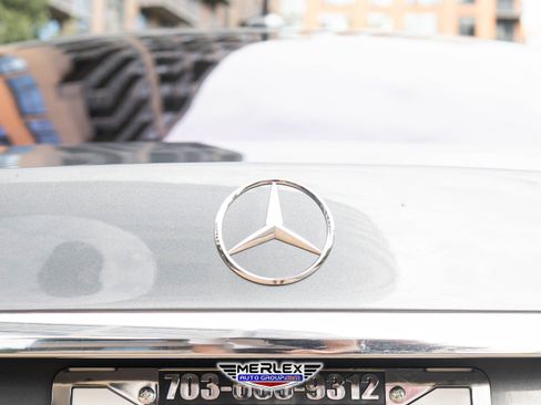 Used 2019 Mercedes-Benz S 560 4MATIC Sedan w/ Premium Package image 52