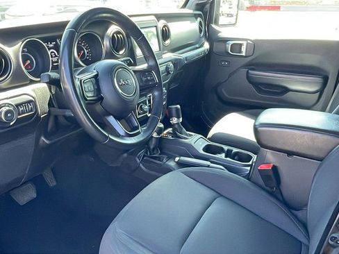 Used 2019 Jeep Wrangler Unlimited Sport S AWD/4WD image 10