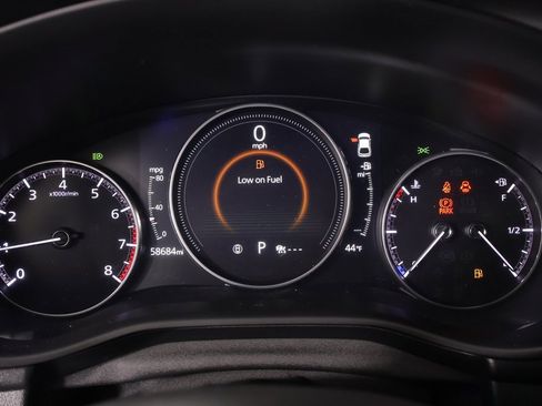 Used 2020 MAZDA MAZDA3 Premium image 4