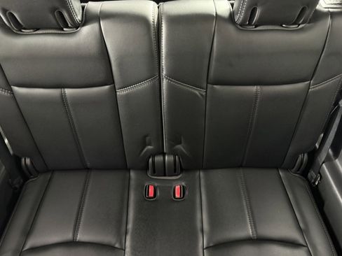 Used 2016 Nissan Pathfinder SL image 15