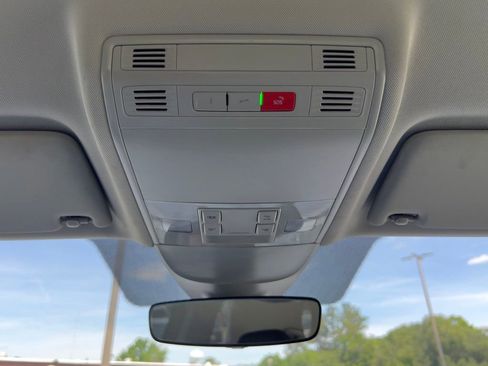 Used 2024 Volkswagen Taos S FWD image 37