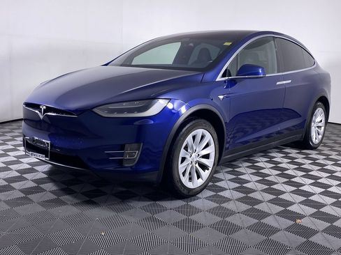Used 2018 Tesla Model X 75D AWD/4WD image 15