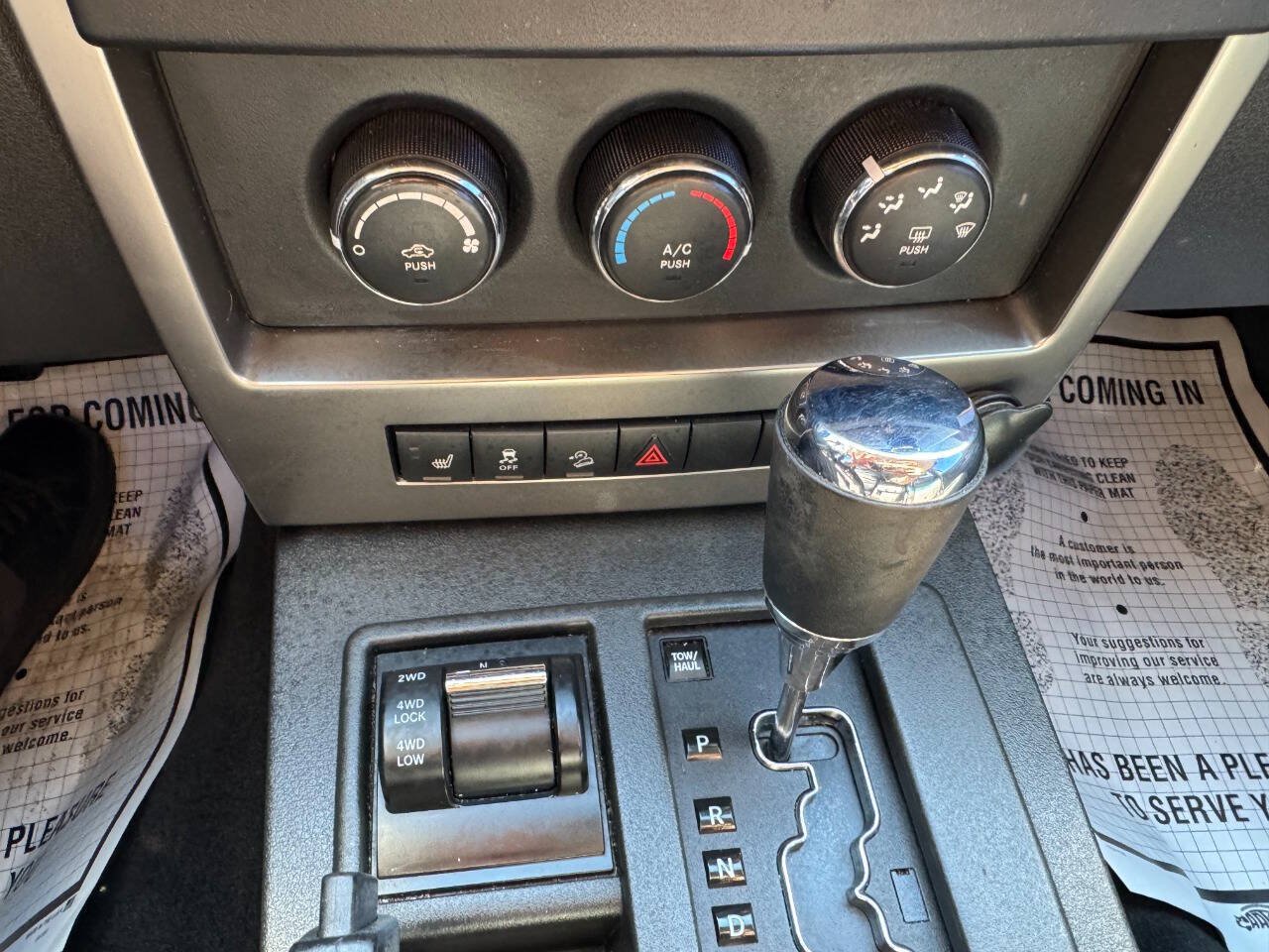 Used 2012 Jeep Liberty Sport AWD/4WD image 21
