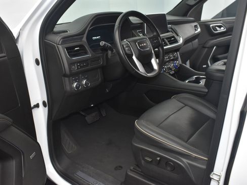 Used 2023 GMC Yukon SLT image 12