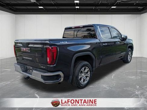 Used 2023 GMC Sierra 1500 SLT w/ SLT Convenience Package AWD/4WD image 5