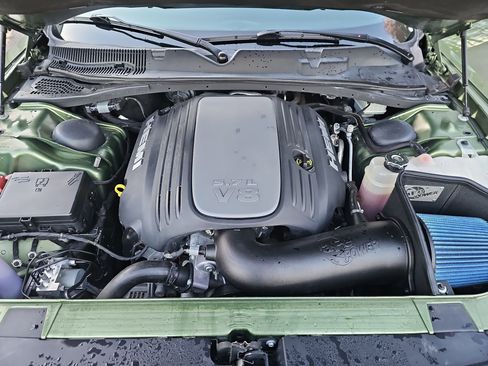 Used 2018 Dodge Challenger R/T w/ Performance Handling Group image 29