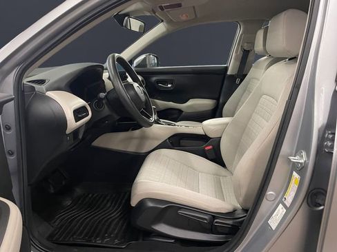 Certified 2024 Honda HR-V LX image 9