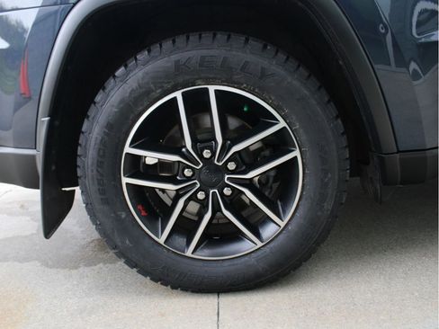 Used 2019 Jeep Grand Cherokee Trailhawk image 39