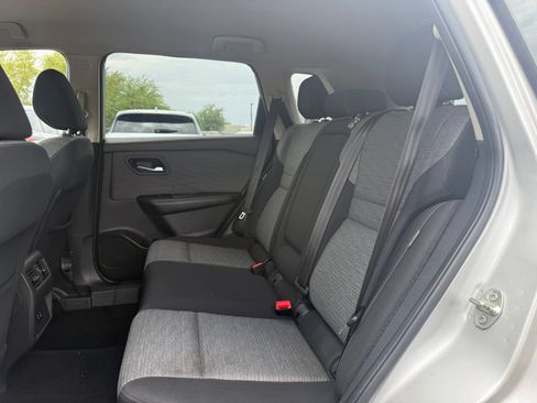 Certified 2021 Nissan Rogue SV AWD/4WD image 9