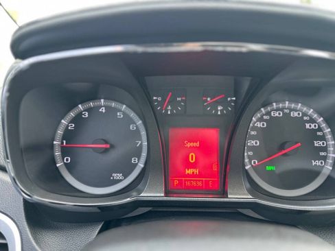 Used 2011 GMC Terrain SLT FWD image 16