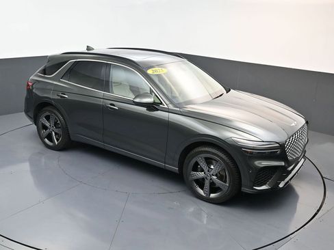 Used 2025 Genesis GV70 3.5T Sport w/ Sport Prestige Package image 16