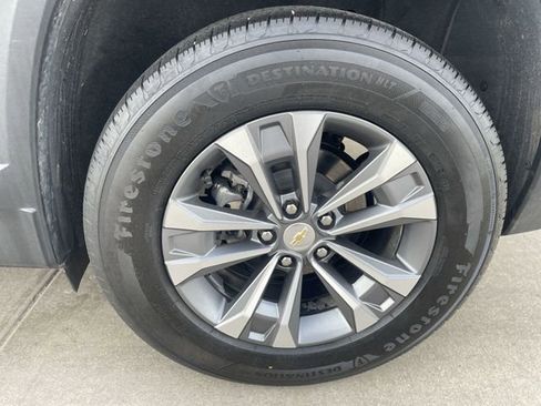 Used 2025 Chevrolet Equinox LT FWD image 30