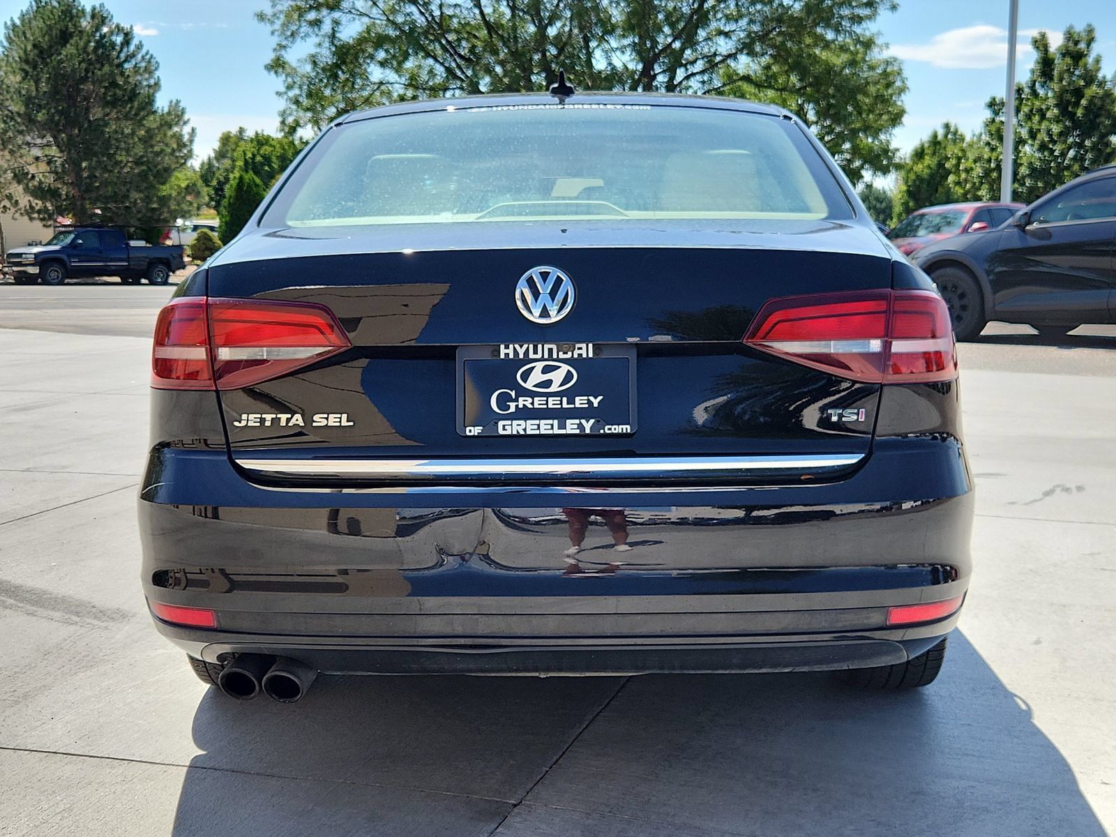 Used 2017 Volkswagen Jetta SEL FWD image 4