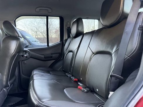 Used 2015 Nissan Xterra PRO-4X w/ Pro-4x Leather Package image 28