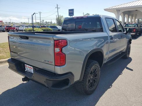 Used 2024 Chevrolet Silverado 1500 ZR2 w/ Technology Package AWD/4WD image 6