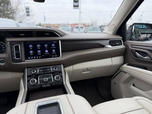 Used 2021 GMC Yukon XL Denali RWD image 29