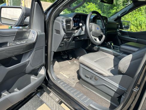 Used 2022 Ford F150 XLT w/ Equipment Group 302A High AWD/4WD image 8
