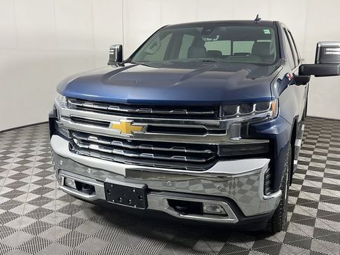 Used 2021 Chevrolet Silverado 1500 LTZ w/ Technology Package AWD/4WD image 2