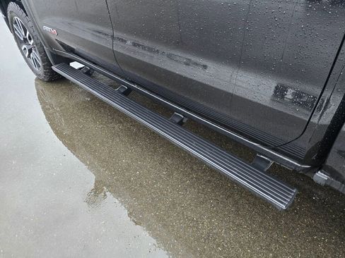 Used 2021 GMC Sierra 1500 AT4 w/ AT4 Preferred Package image 10