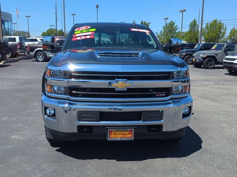 Used 2019 Chevrolet Silverado 2500 LTZ w/ Duramax Plus Package AWD/4WD image 2