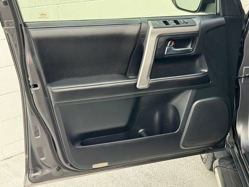 Used 2015 Toyota 4Runner SR5 RWD image 25
