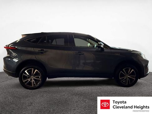 Used 2021 Toyota Venza LE w/ Carpet Mat Package (TMS) AWD/4WD image 4