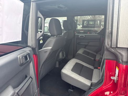 Used 2025 Ford Bronco Big Bend image 13