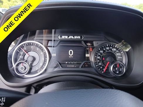 Used 2022 RAM 1500 Big Horn AWD/4WD image 32