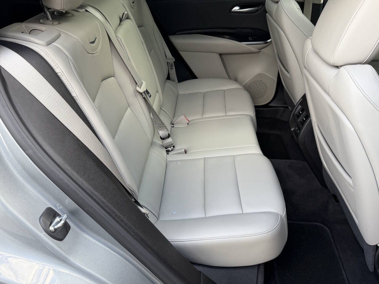 Used 2023 Cadillac XT4 Premium Luxury AWD/4WD image 19