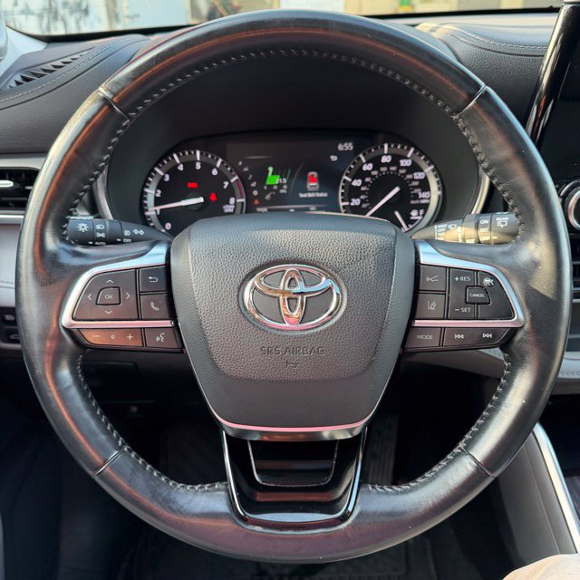 Used 2021 Toyota Highlander Limited AWD/4WD image 18
