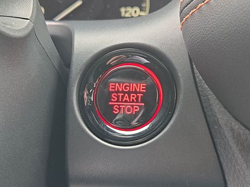 Certified 2026 Honda HR-V Sport image 24