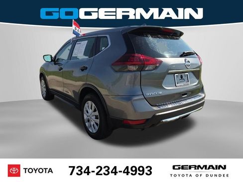 Used 2020 Nissan Rogue S FWD image 11