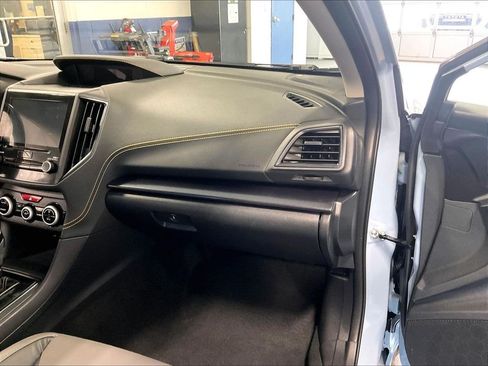 Used 2022 Subaru Crosstrek 2.5i Sport w/ Moonroof Package AWD/4WD image 13