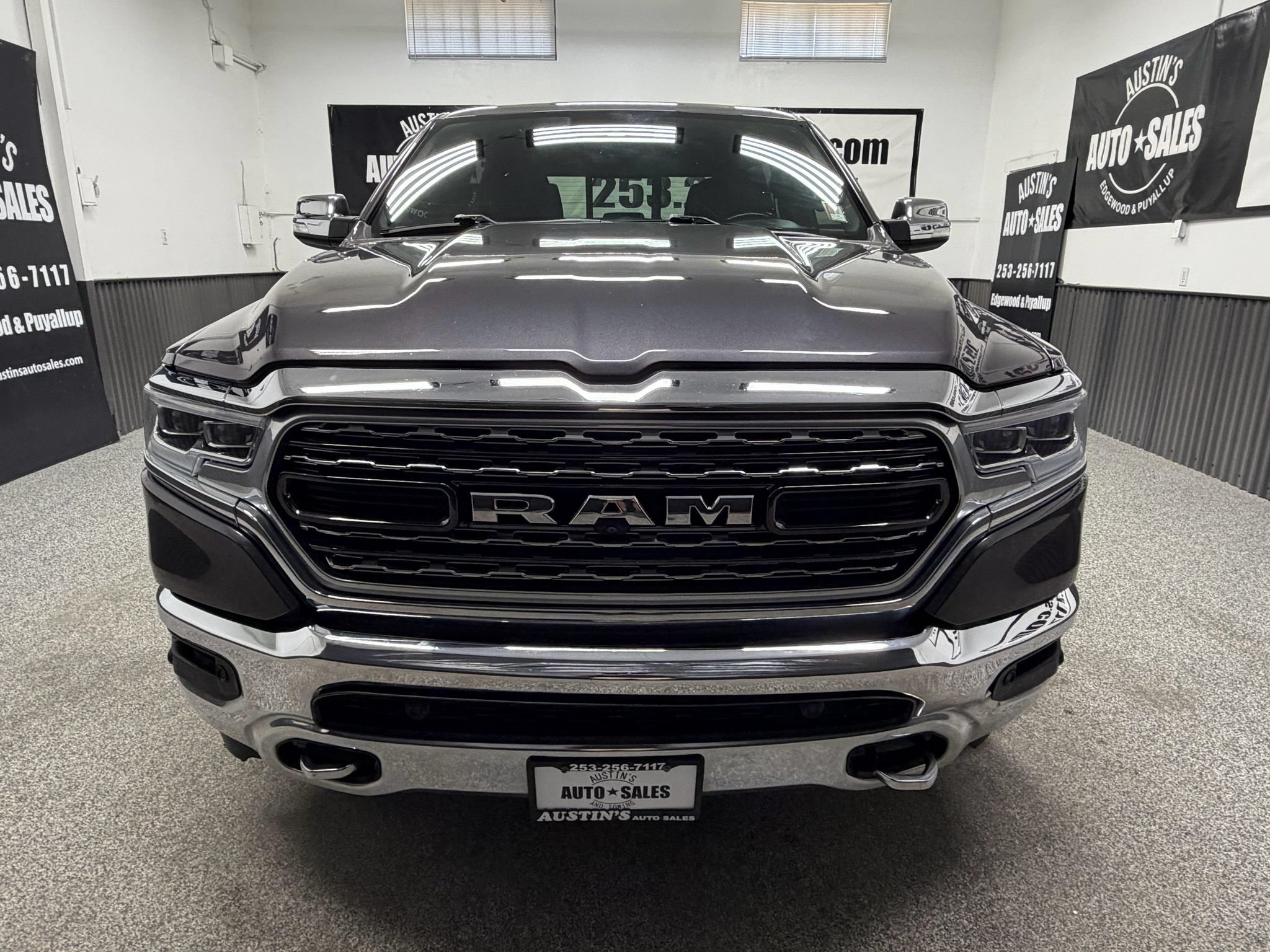 Used 2019 RAM 1500 Limited AWD/4WD image 5