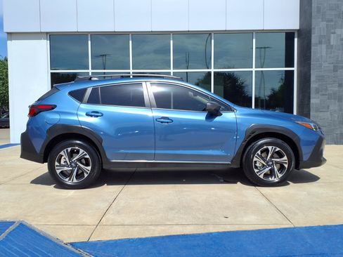 Certified 2024 Subaru Crosstrek 2.0i Premium AWD/4WD image 9