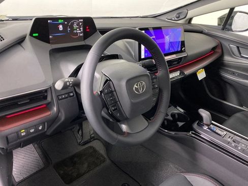 New 2026 Toyota Prius Plug-In Hybrid FWD image 11