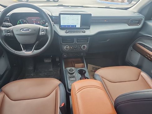 Used 2024 Ford Maverick Lariat image 6