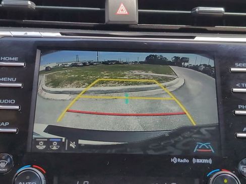 Used 2019 Toyota Camry XSE image 18