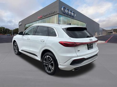 Certified 2025 Audi Q5 Premium Plus w/ Premium Plus AWD/4WD image 7