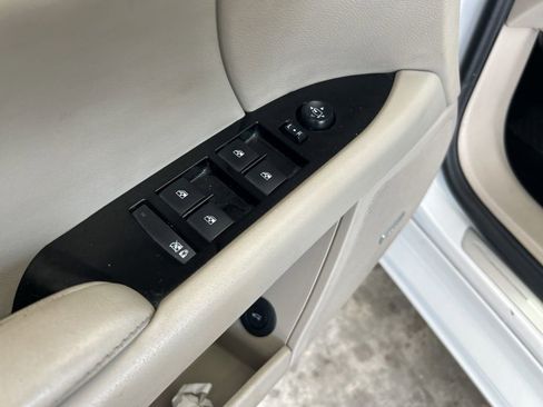 Used 2017 Cadillac XTS Luxury image 37