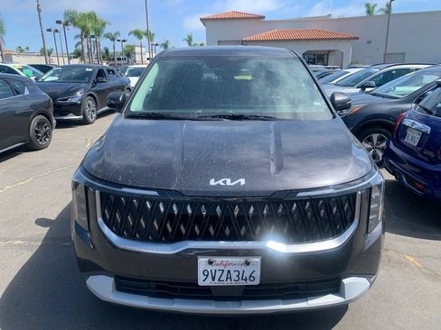 Used 2026 Kia Carnival LXS FWD image 3