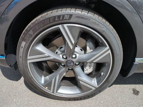 Used 2025 Genesis GV80 3.5T Prestige AWD/4WD image 11
