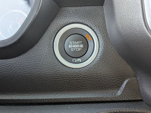 Used 2023 RAM 1500 Big Horn AWD/4WD image 18