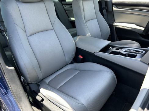 Used 2020 Honda Accord Hybrid image 8