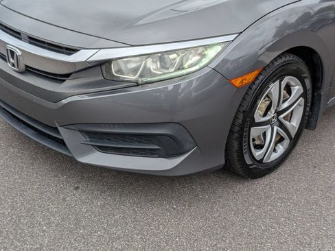 Used 2018 Honda Civic LX image 9